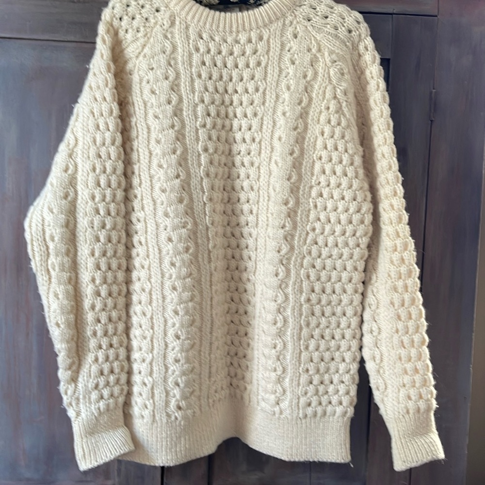 Bonner of Ireland chunky unisex X-large wool handloomed sweater. Fisherman knit